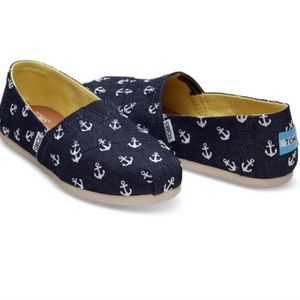 Toms Navy Anchors embroidered